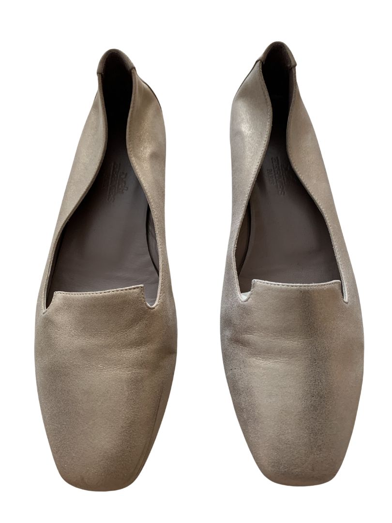 Gold Hermès Flat Shoes, 36.5 EU