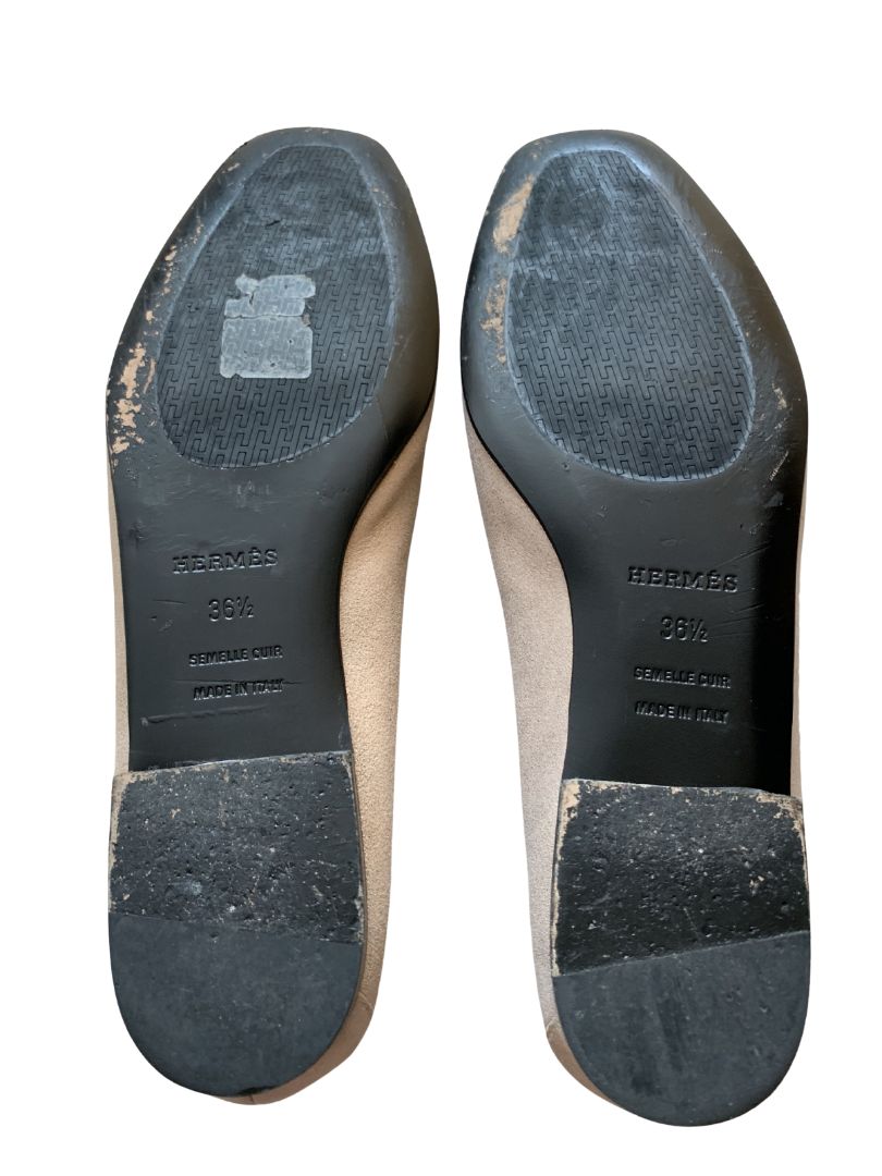 Gold Hermès Flat Shoes, 36.5 EU